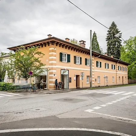 White Flat By Grazrentals With Cool Location & Free Parking Apartment Graz