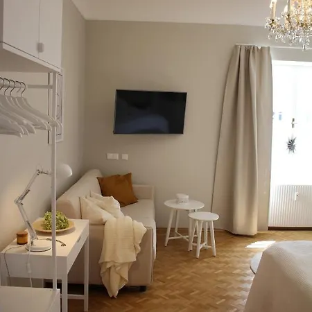 White Flat By Grazrentals With Cool Location & Free Parking Graz