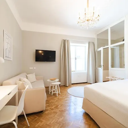 White Flat By Grazrentals With Cool Location & Free Parking * Graz